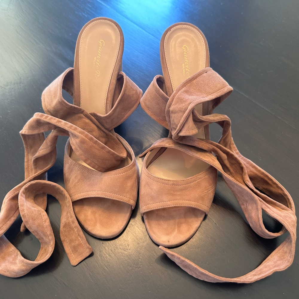 Used! Women gianvito Rossi Shoes size 41